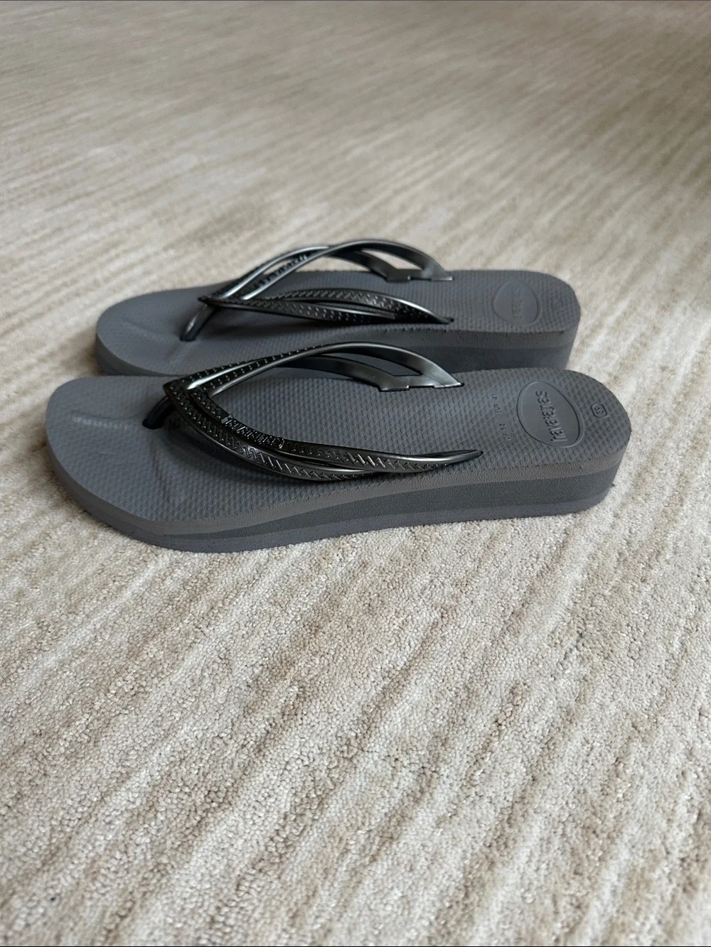 Like New Havaianas Women's Wedge Sandals, Steel Grey/Steel Grey, 9.5 M | EU 41